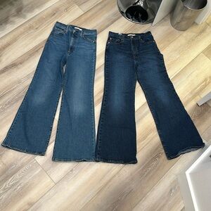 2 Pair of Levi’s Rib Cage Bell Jeans Size 29 x 32